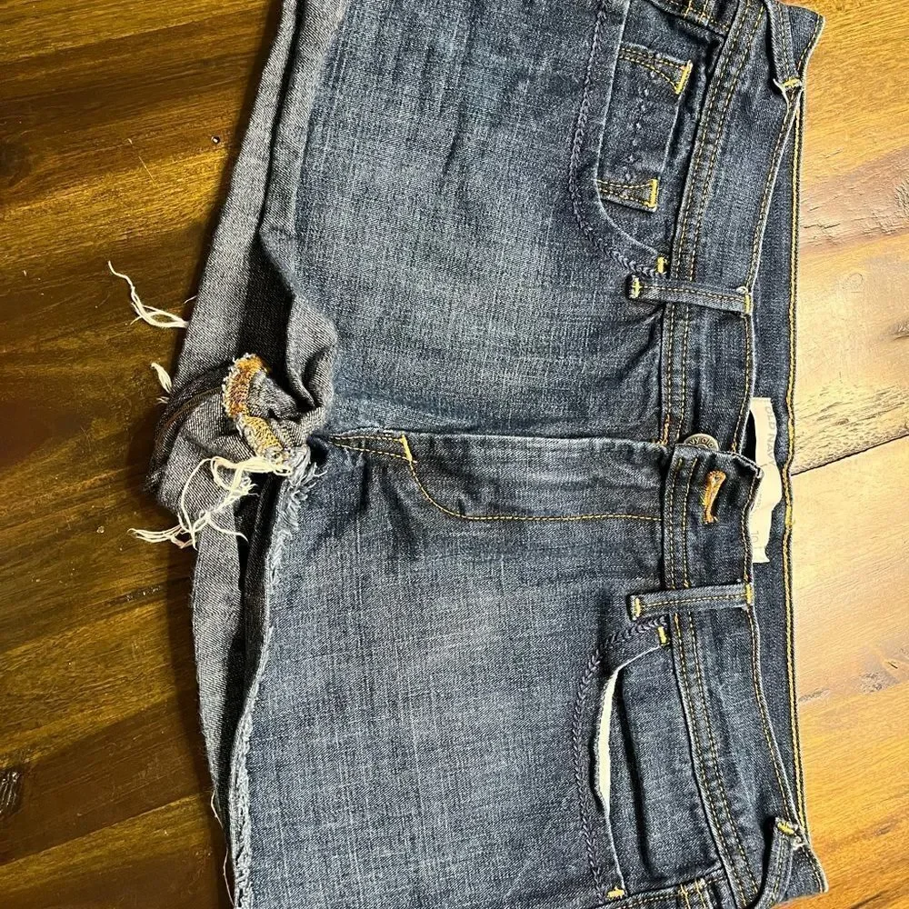 Old Navy Distressed, Mid Rise, Dark Wash, Denim Jean Shorts, Women's Size 10